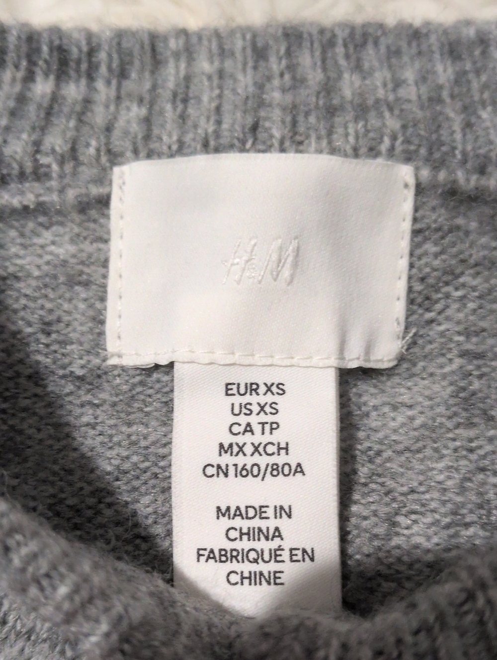 H&M Cardigan - Picture 2 of 6
